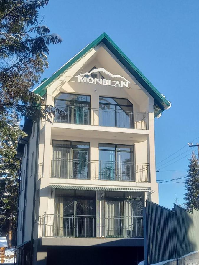 Отель Monblan Yablunytsia Dış mekan fotoğraf