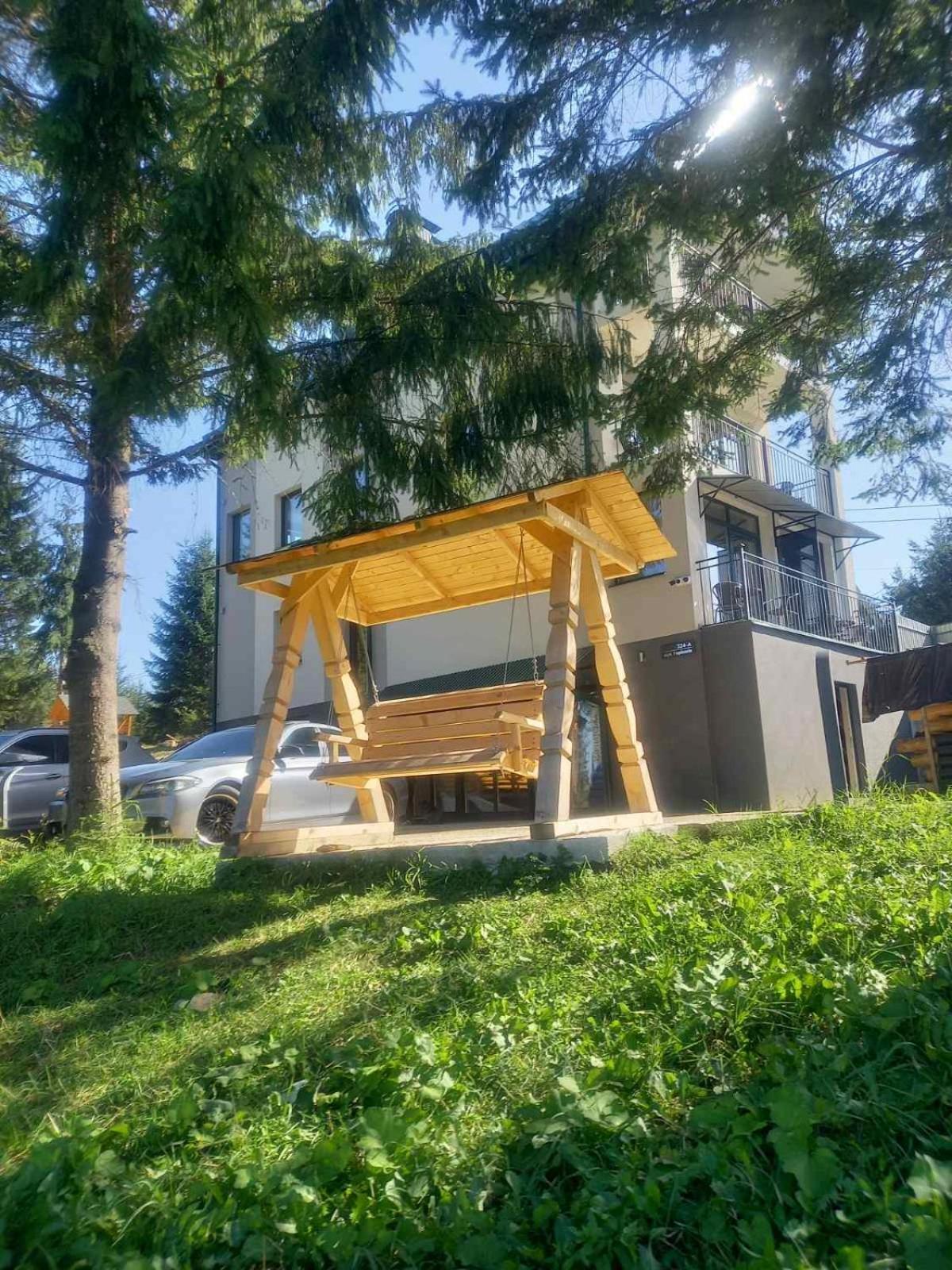 Отель Monblan Yablunytsia Dış mekan fotoğraf